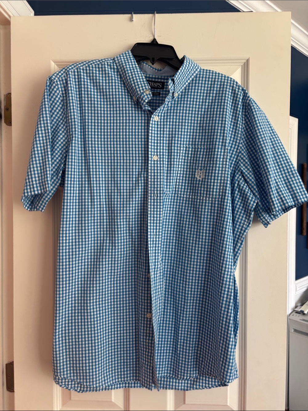 Chaps Men’s Light Blue Gingham Short Sleeve Button-Down Shirt